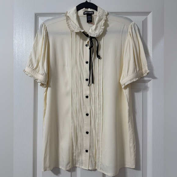 Hot Topic Tops - Hot Topic Antique White Ruffle Bow Woven Button-Up ✨NWT
